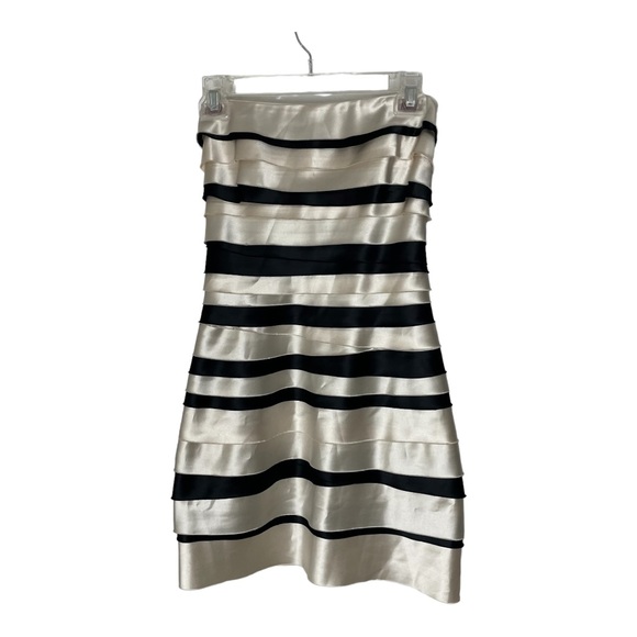 BCBGMAXAZRIA Cream and Black Strapless Cocktail Dress Size 2 - Picture 5 of 16
